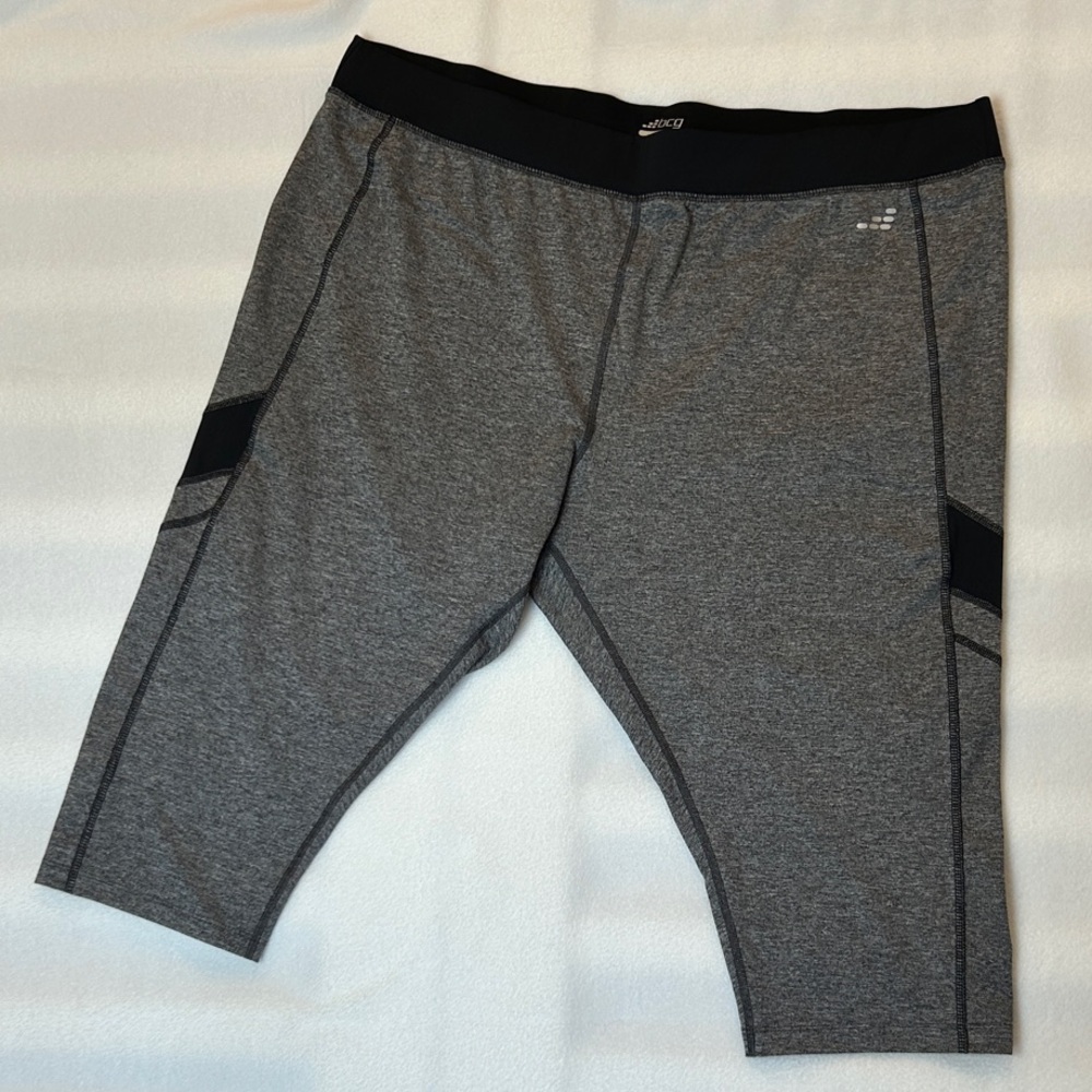 bcg Gray Athletic Compression Shorts with Black Waistband